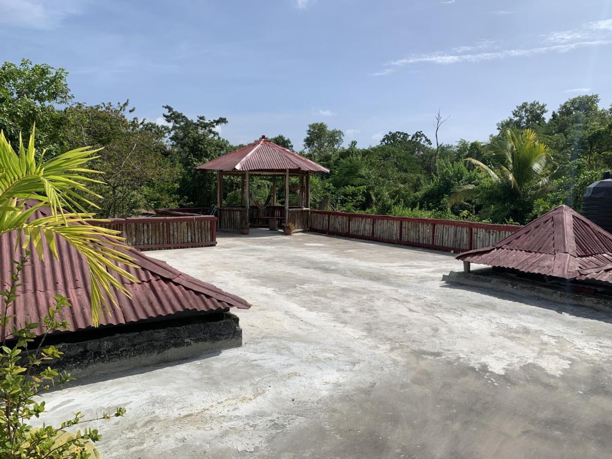 Jam Retreat Alojamento de Acomodação e Pequeno-almoço Negril